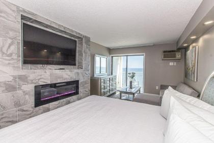 Luxury Oceanfront Studio Sea mist Resort 20907 King Suite 9th Floor